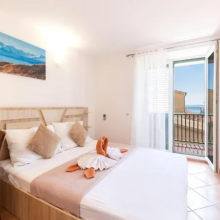 Διαμέρισμα Cozy In With Wifi